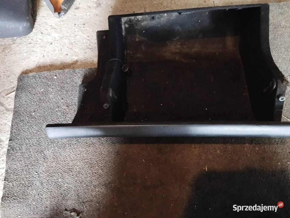 Schowek pasażera alfa 164 Poznań