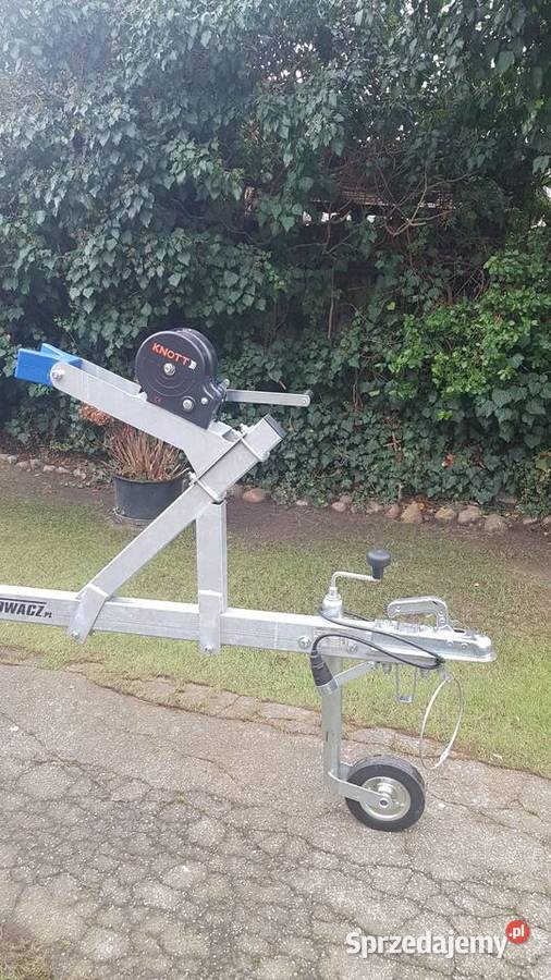 Przyczepa podłodziowa Uchylna5metrów DMC 750 Przyczepy i naczepy