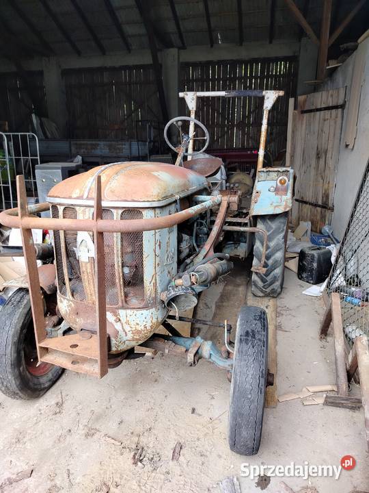 Ciągnik traktor hanomag c224 Pozostałe łódzkie Łowicz