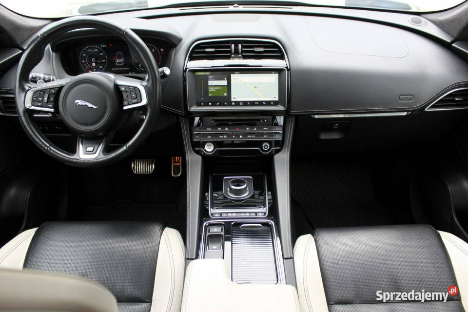 Jaguar FPACE SalonPL FV23 RSport 4x4 240 Skóra mazowieckie