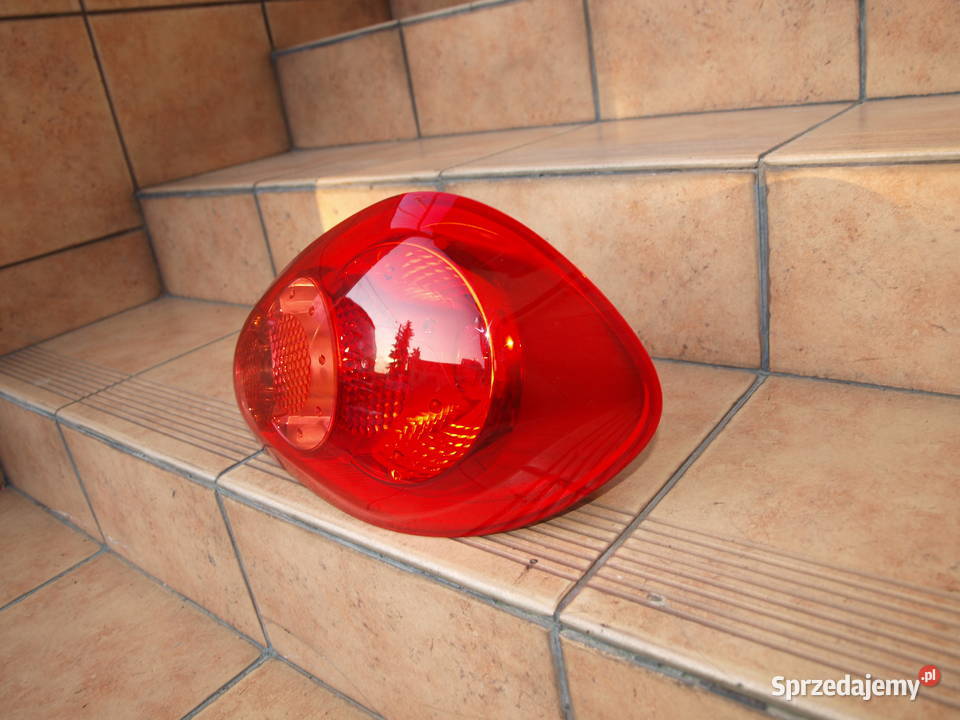 Toyota Aygo lampa prawa tył 2005 2009r europa lampy tylne Kalisz
