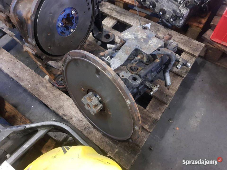 POMPA L218 HYDRAULIKI Lipno