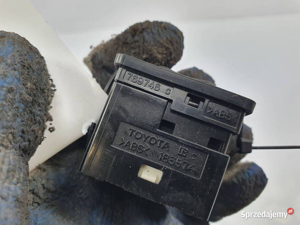 PRZYCISK TOYOTA PRIUS III 769746C Lipno sprzedam
