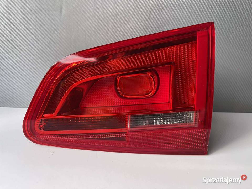 VW SHARAN 7N0 PRAWA LAMPA W KLAPĘ Oświetlenie Ostroróg