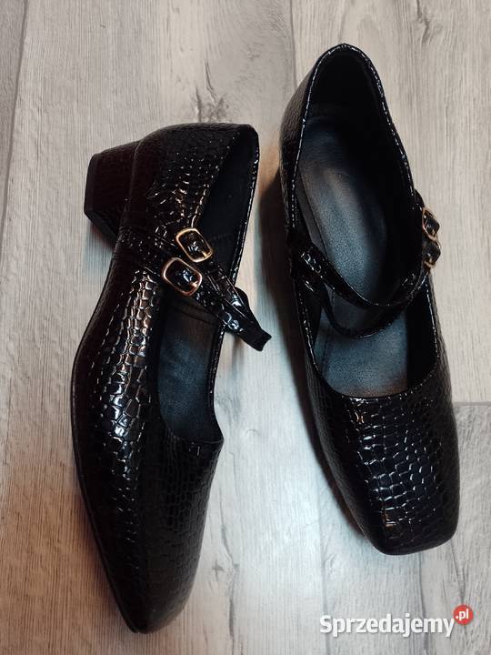 4142 Czarne teksturowane czółenka wieczorowe z małopolskie Kraków