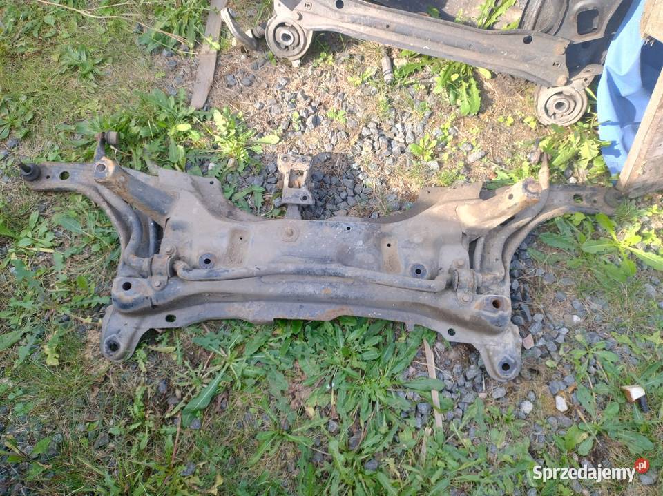 Sanki Trawers Przód Toyota Yaris II Francja Elbląg