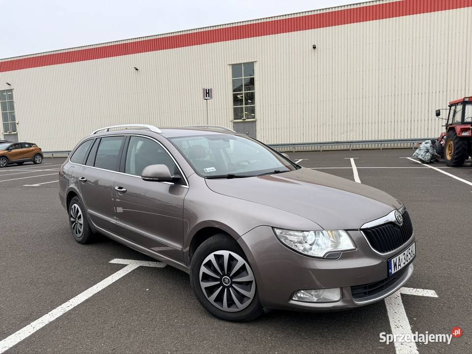 Skoda SuperB 2011 Automat DSG Navi Hak Skóry nieuszkodzony Warszawa