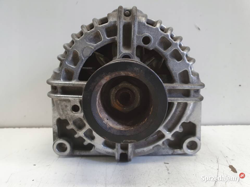 Opel Vectra C lift 18 16V ALTERNATOR bosch
