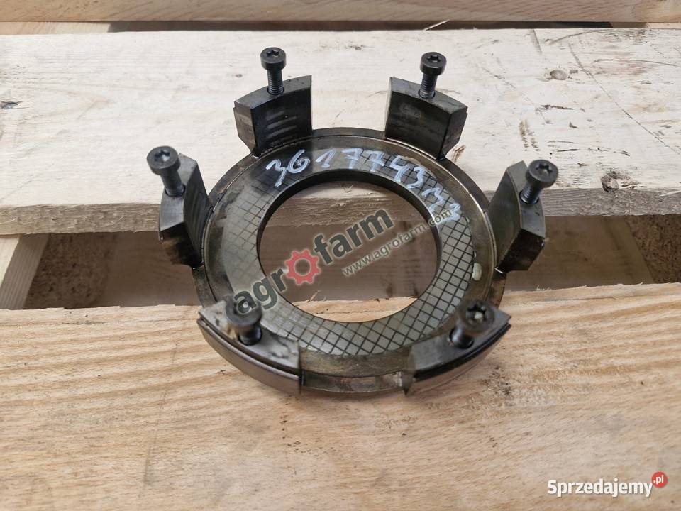 Obudowa Massey Ferguson 6235 6270 Byków