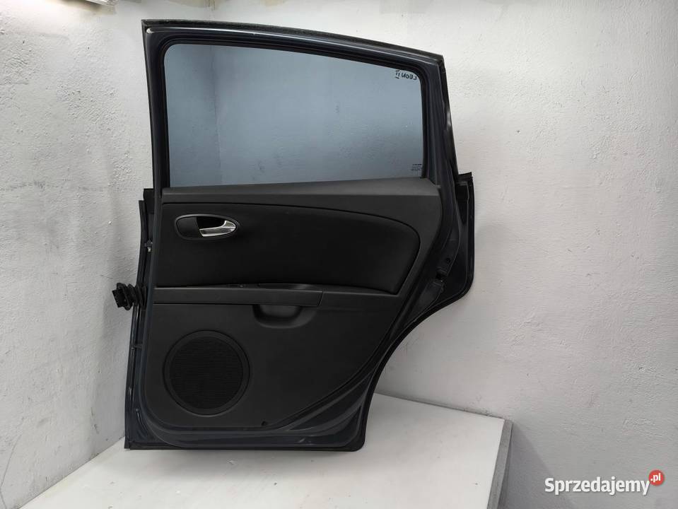 DRZWI PRAWY TYŁ SEAT LEON II LW7X osobowe Karoseria