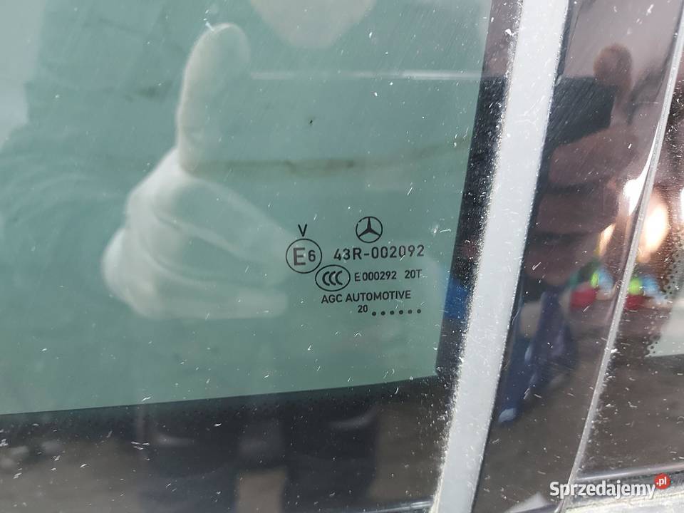 Mercedes EQC 400 W293 DRZWI LEWE TYŁ niebieski Drzwi