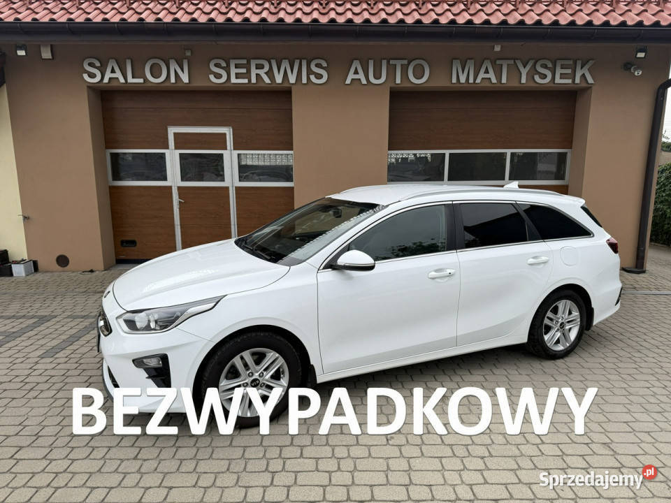 Kia Ceed 14 TGDI 140 Automat CarPlay Kamera III Orzech
