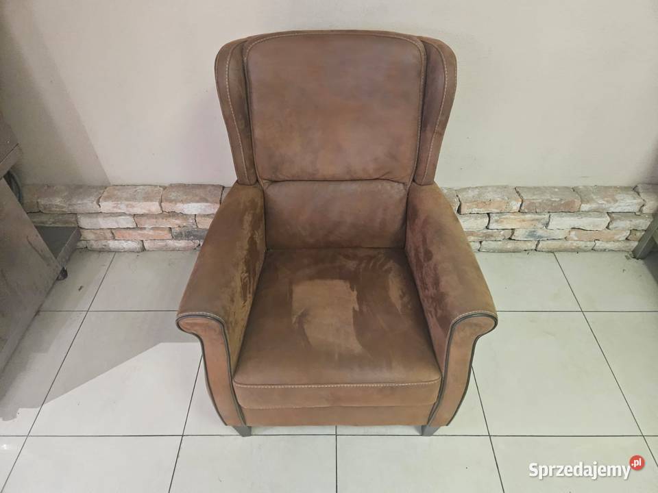 Brązowy fotel ładne i solidne wykonanie śląskie Pszczyna