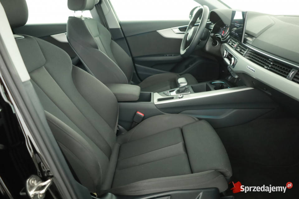 Audi A4 40 TDI mazowieckie