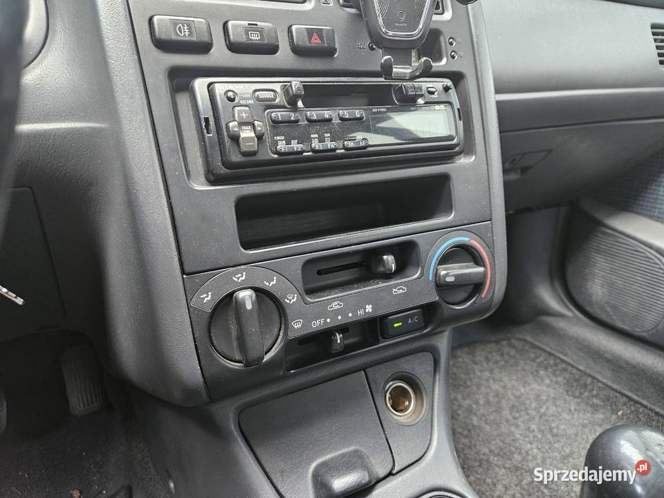 Toyota Carina E