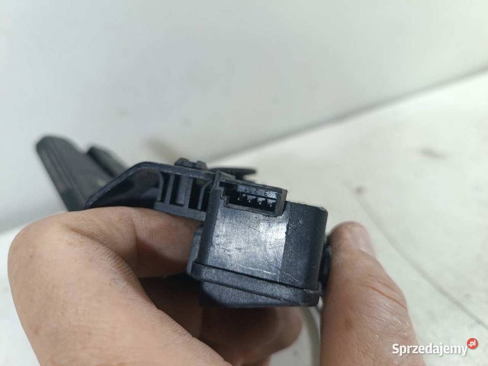 ZAMEK KLAPY TYŁ BMW E90 E87 8196401 osobowe