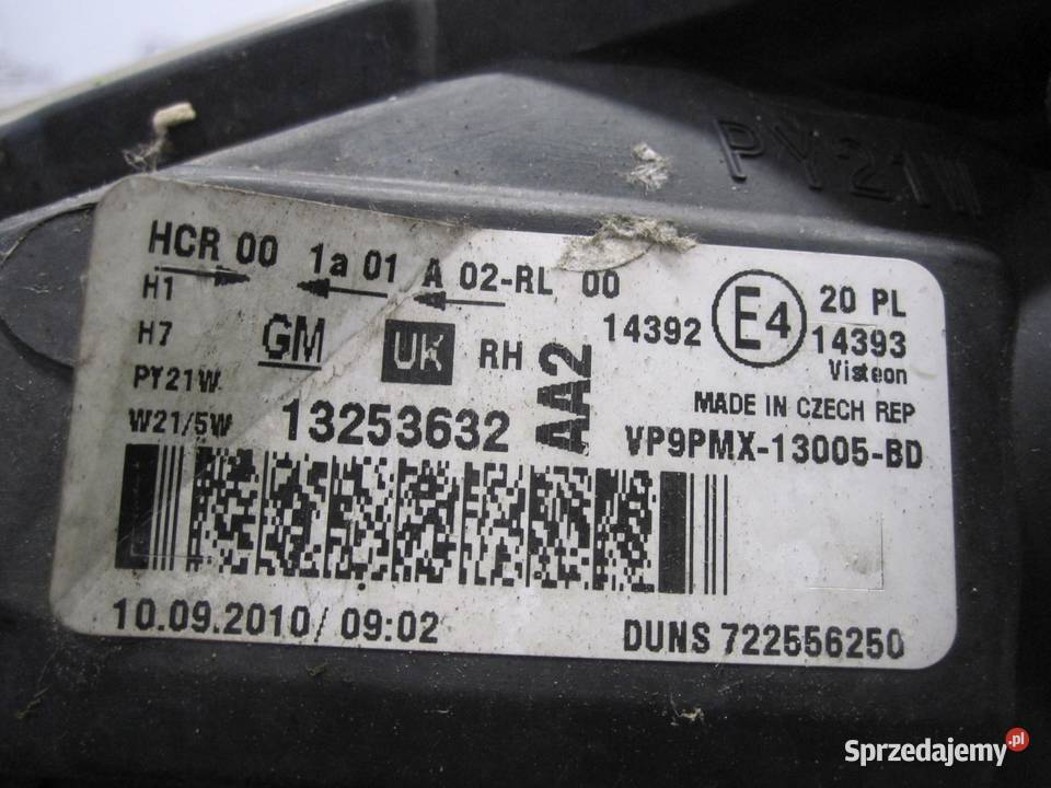 OPEL MERIVA B 10r lampa prawa przód 13253632
