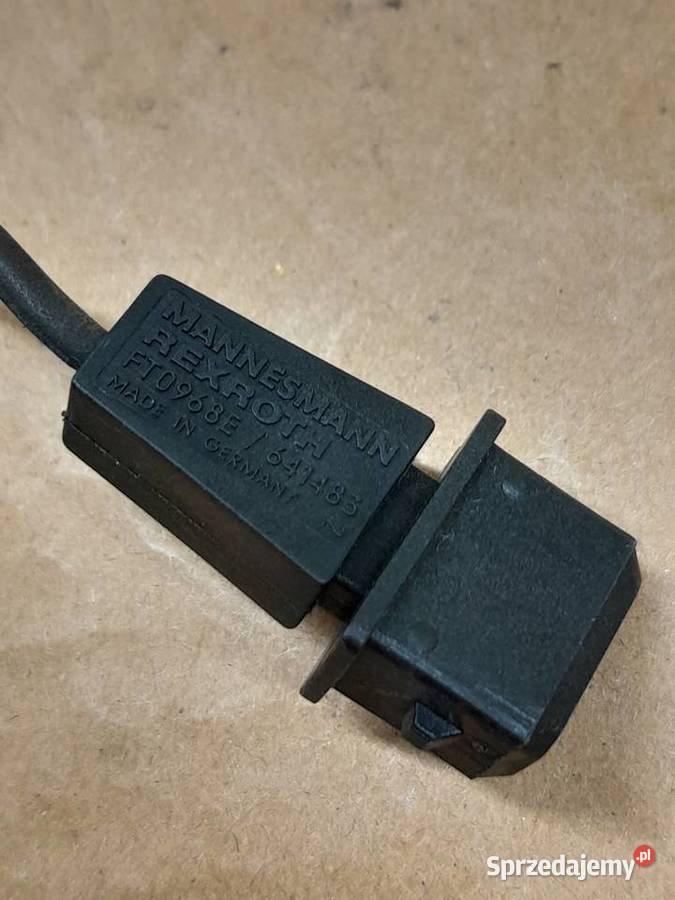 Elektrozawór vanos BMW e39 520i 1703720 osobowe Tomaszów Mazowiecki