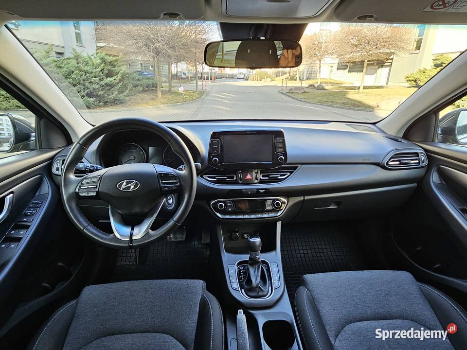 Sprzedam Hyundai i30 15 TGDI 48V MHEV 160 kombi asystent pasa ruchu i30