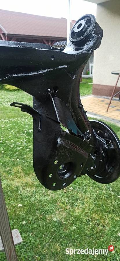 Honda Civic VIII 20062011tylna belka Belki zawieszenia