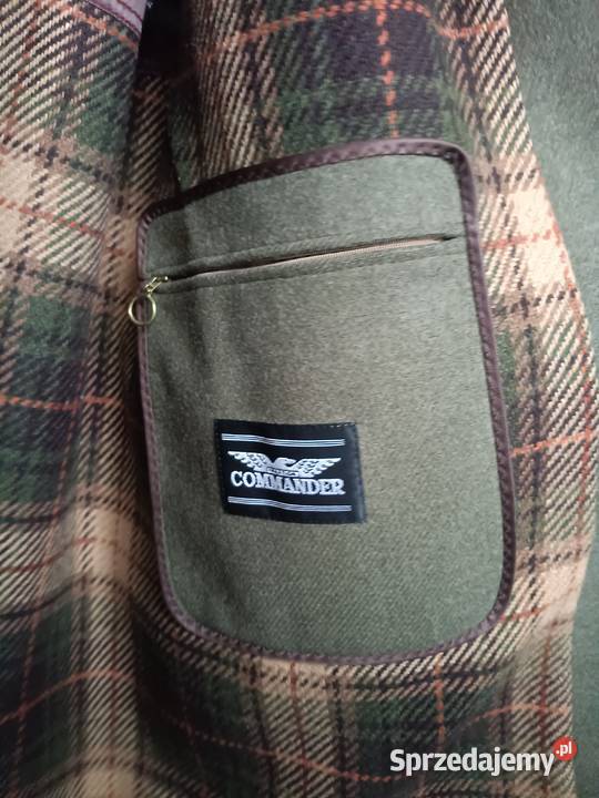 Klasyczny wełniany zimowy niemiecki płaszcz z Zbylitowska Góra