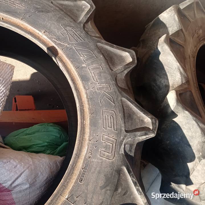Opony 24 x 124 dwie pary na przodek i do łódzkie Radomsko sprzedam