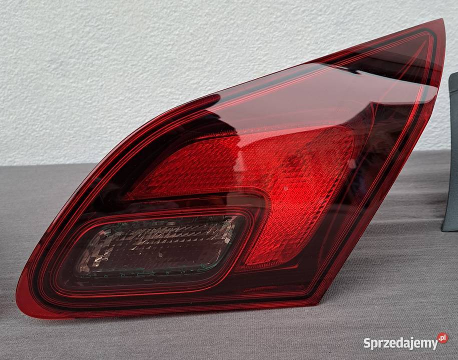 Lampy tył tylne ciemne komplet Opel Astra J IV osobowe Mielęcin sprzedam