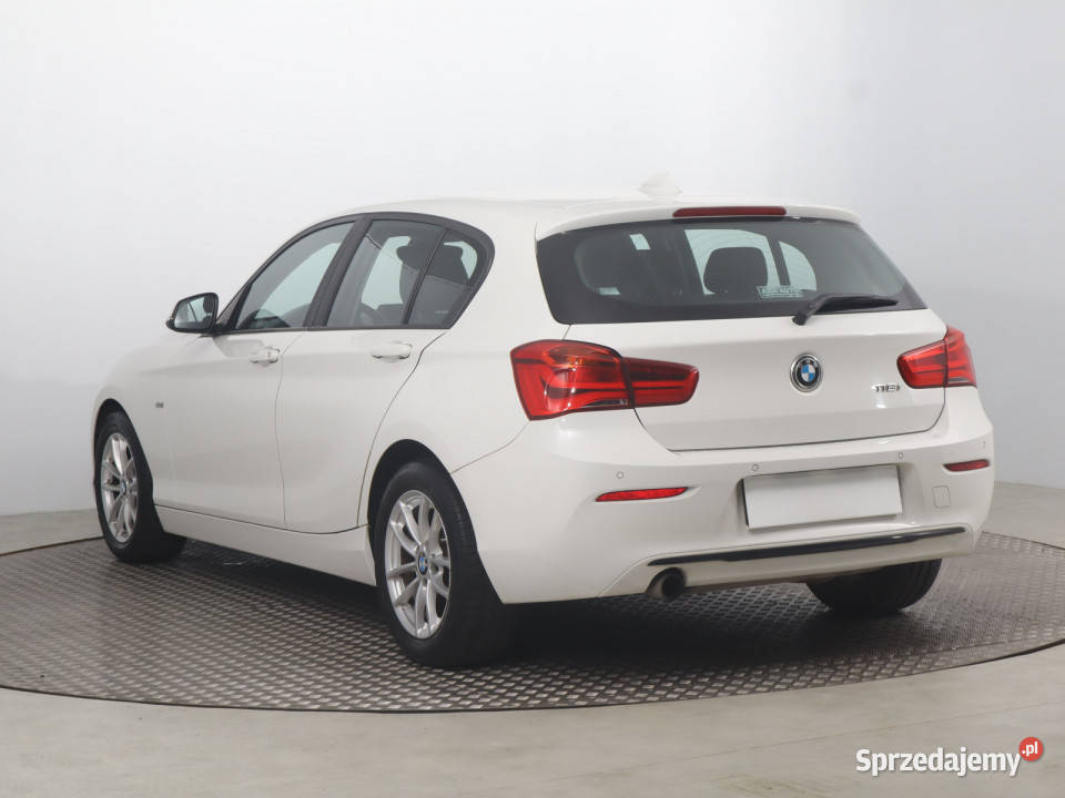 BMW 1 118i światła LED dolnośląskie Bielany Wrocławskie