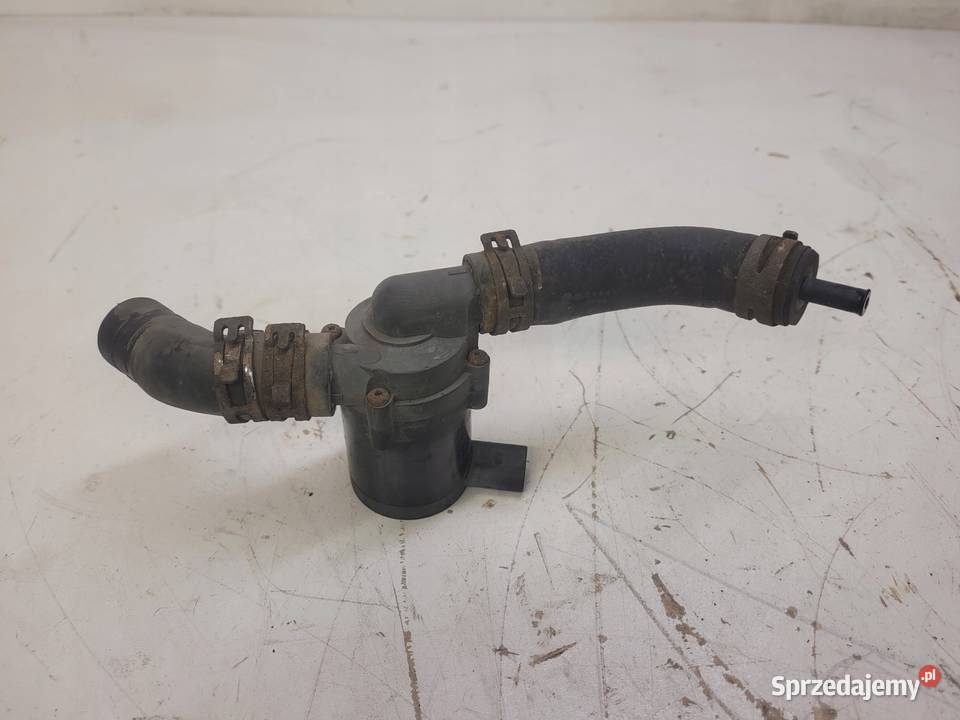 DODATKOWA POMPA WODY ZAWÓR AUDI VW 078121601 Przystajń sprzedam