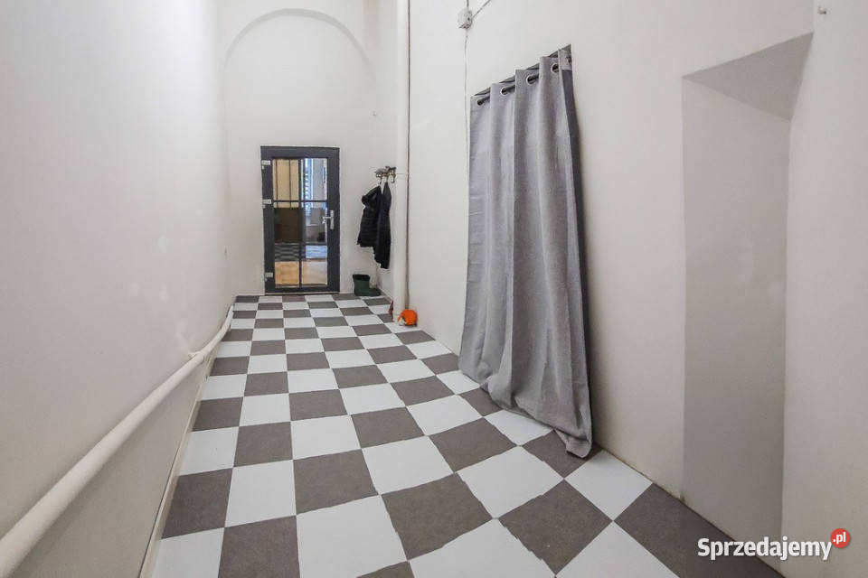 Pałacowe 70 m z ogrodem i 87 m piwnicą Nasale sprzedam