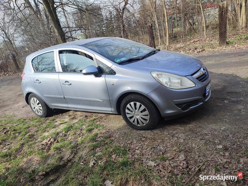 Opel corsa D 2006 12 benzyna NISKI PRZEBIEG srebrny Corsa łódzkie Pabianice