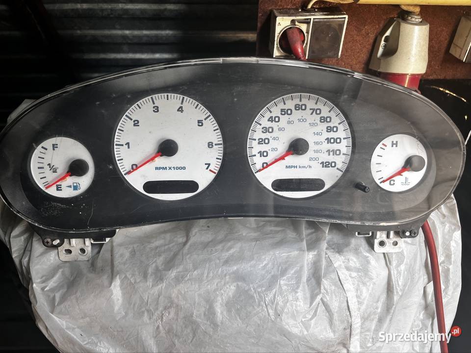 Licznik Dodge Intrepid 1998 27 P00760402AE Rok produkcji 1998 Przeźmierowo