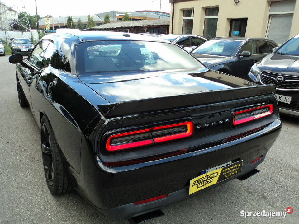 Dodge Challenger sprzedam ładnego DODGE lakier metallic