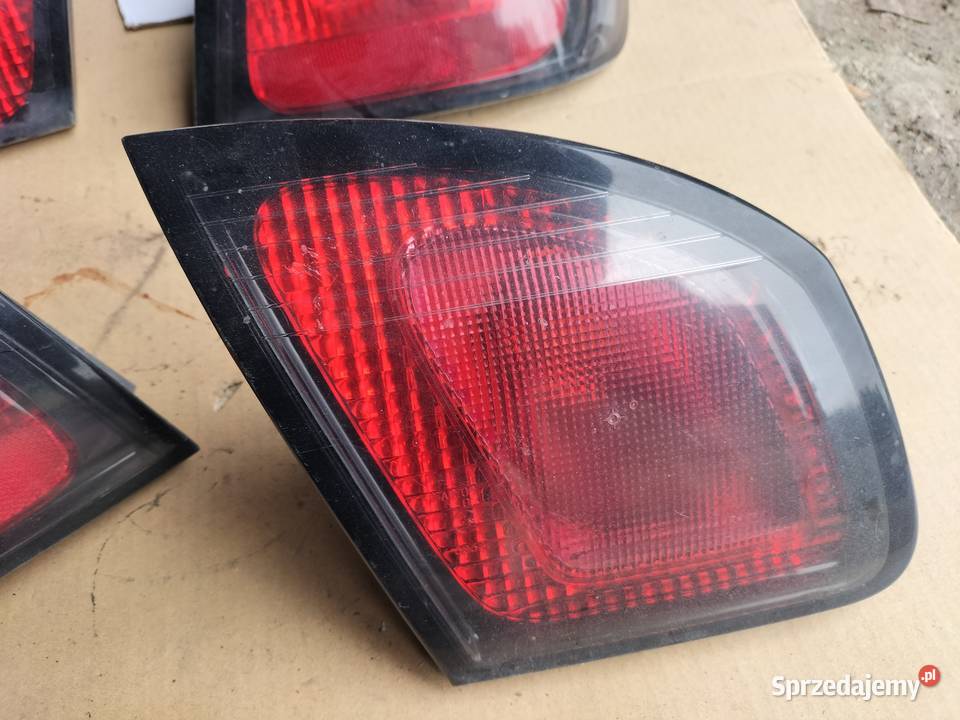 NISSAN PRIMERA P11 LIFT LAMPA TYŁ TYLNA LEWA Kamień-Kolonia sprzedam