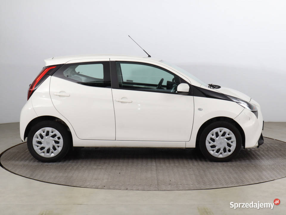 Toyota Aygo 10 VVTi światła do jazdy dziennej Bielany Wrocławskie