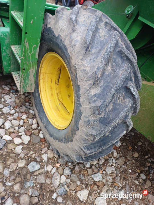 Kombajn zbożowy JOHN DEERE 942 Heder 305 Izabelin