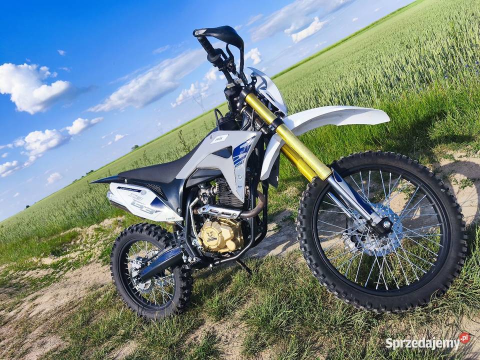 Cross 250 nowy zamiana na traktorek Motoryzacja Kraśnik