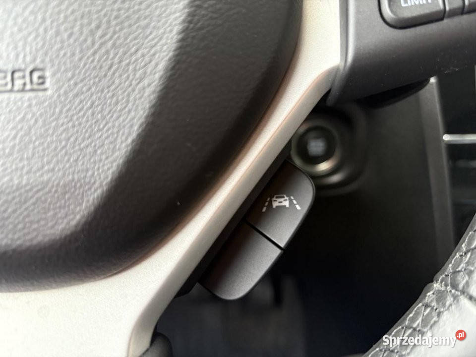 SUZUKI Vitara 2022r Salon Niski Przebieg Automat mazowieckie Warszawa sprzedam