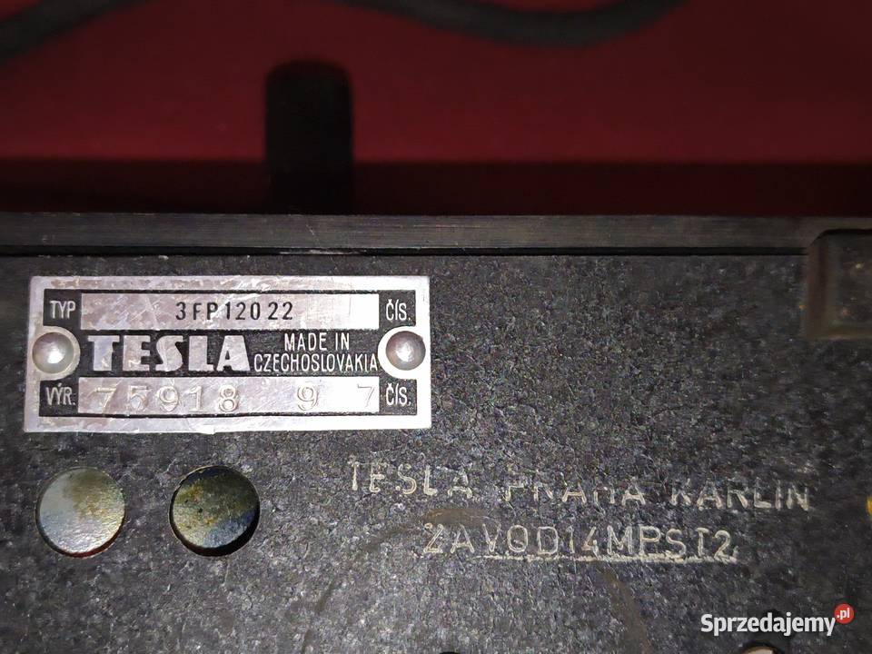 Zabytkowy telefon bakelitowy TESLA łódzkie Chorzew