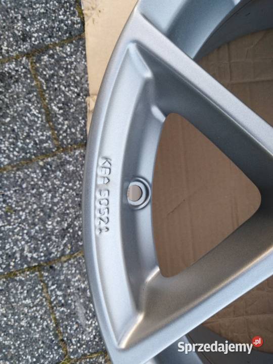 Felga 17 aluminiowa Borbet Y 5x1143 osobowe
