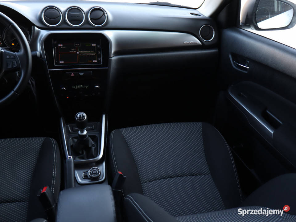 Suzuki Vitara 14 BoosterJet Samochody osobowe