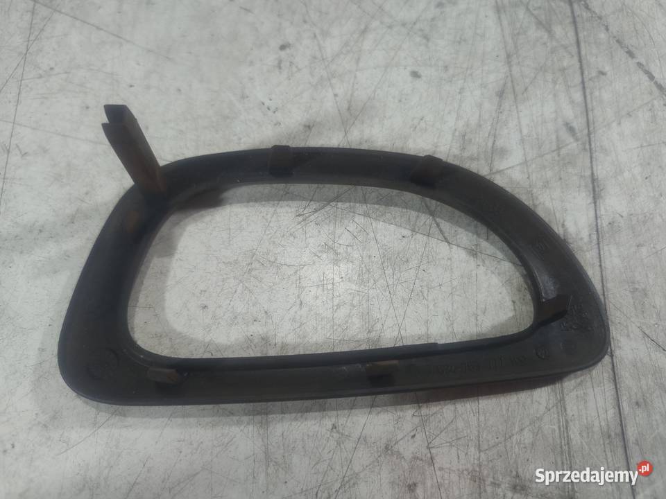 OSŁONA KLAMKI PRAWY PRZÓD PEUGEOT 307 20 HDI
