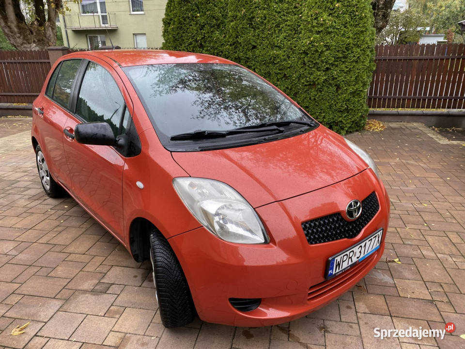 Toyota Yaris II Wł Krajowy Luna 13 Benzyna 5 benzyna Pruszków sprzedam
