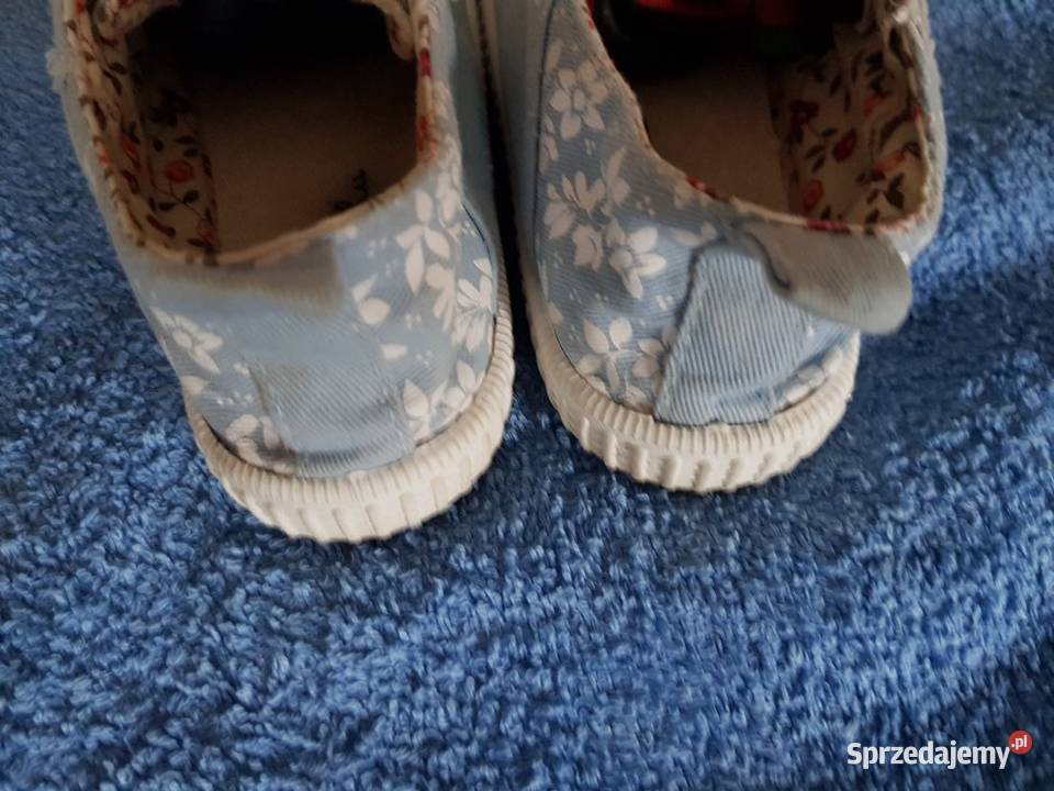 Trampki Nelli Blu błękitne kwiatuszki letnie Rozmiar 25 świętokrzyskie Kielce sprzedam