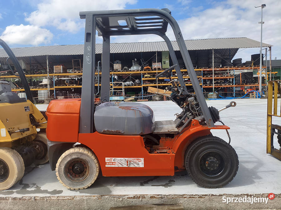Wózek widłowy Toyota 7FGF25 25 t 2006 SPRZEDAŻ Kęty