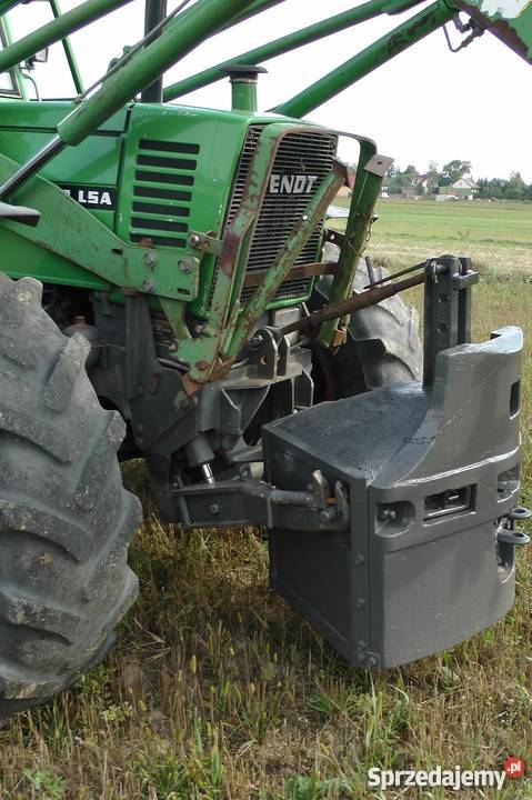 Fendt 312 LSA z turem i pługiem Ładowacz czołowy mazowieckie Wola Rębkowska