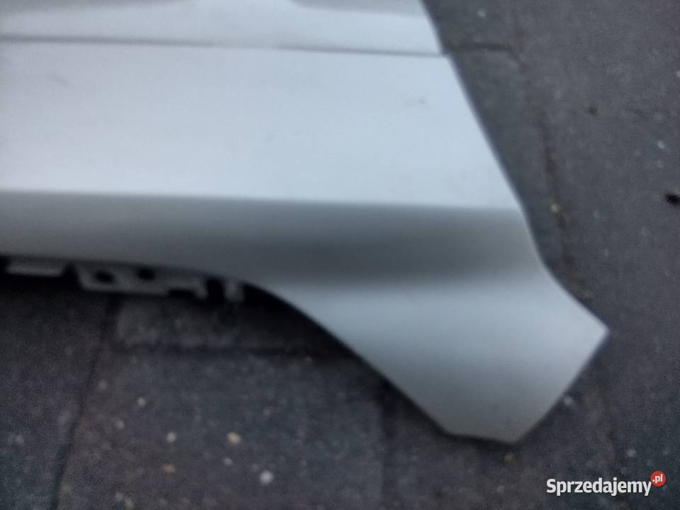 Błotnik prawy przedni BMW e 39 bez rdzy oryginał
