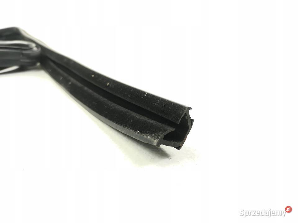 USZCZELKA SZYBY PRAWY PRZÓD OPEL CORSA E 1419