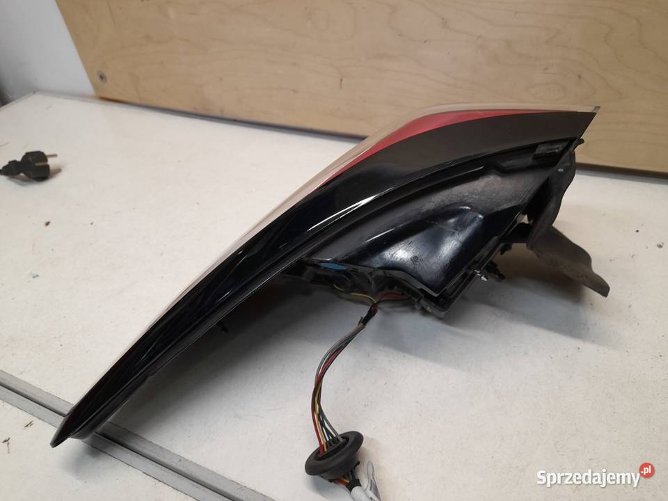 LAMPA FORD KUGA MK3 PRAWY TYŁ TYLNA LV4813404BE Goleniów