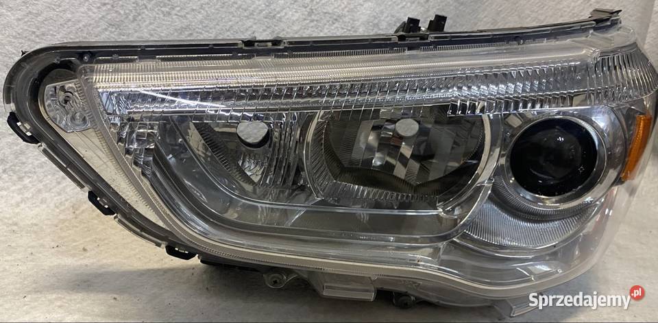 Lampa reflektor lewy przód Suzuki ASX